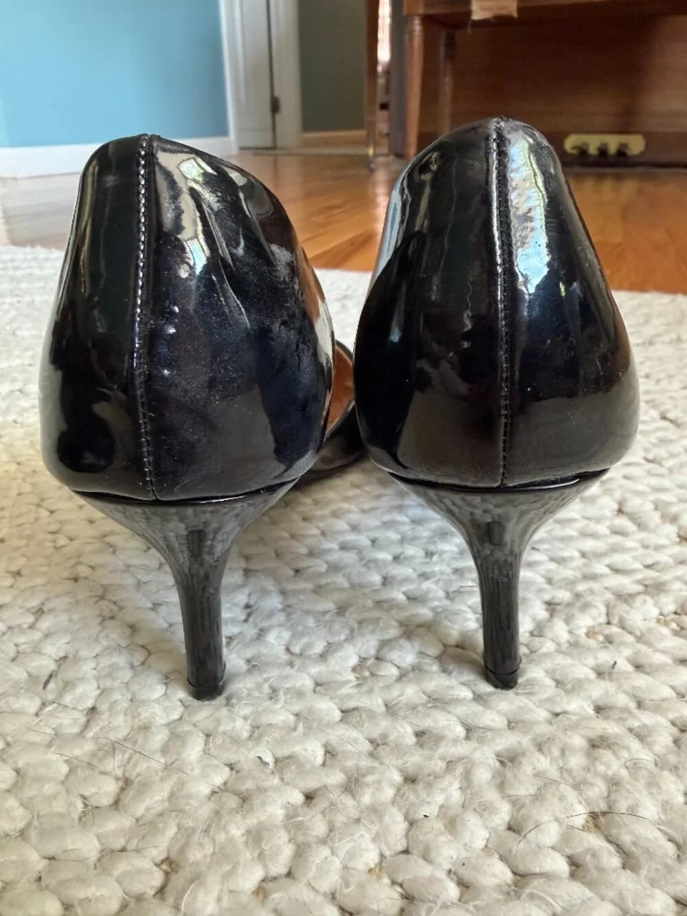 Report - Black Heels - Womens Size 8.5
